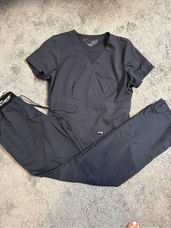 Grey's Anatomy Pants - Grey's Anatomy Women's Dark Grey/Navy Scrub Top & Drawstring Jogger Pants